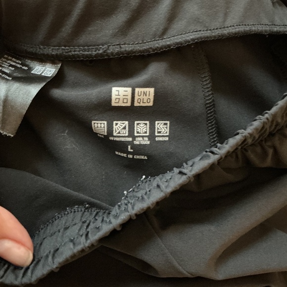 Ultra Stretch AIRism Straight Wide Pants – Size L - Picture 4 of 5